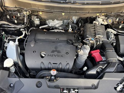 Used 2021 Mitsubishi Outlander Sport ES image 28