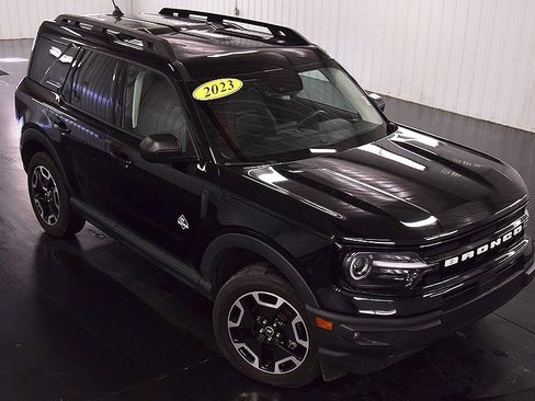 Used 2023 Ford Bronco Sport Outer Banks w/ Tech Package image 9