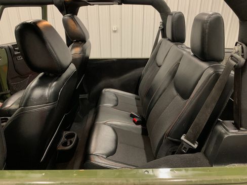 Used 2016 Jeep Wrangler Sahara image 47