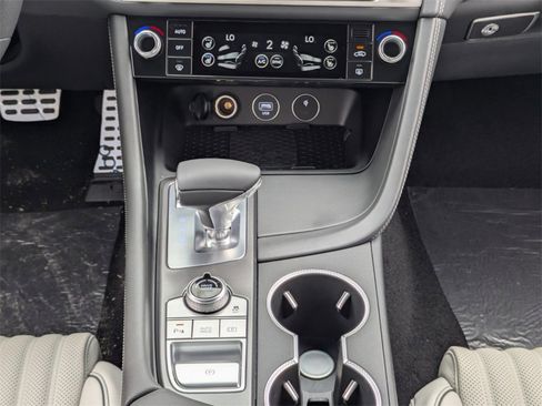 New 2025 Genesis G70 2.5T w/ Sport Prestige Package image 19