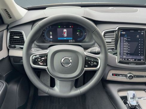 Certified 2024 Volvo XC90 T8 Ultimate w/ Protection Package Premier image 26