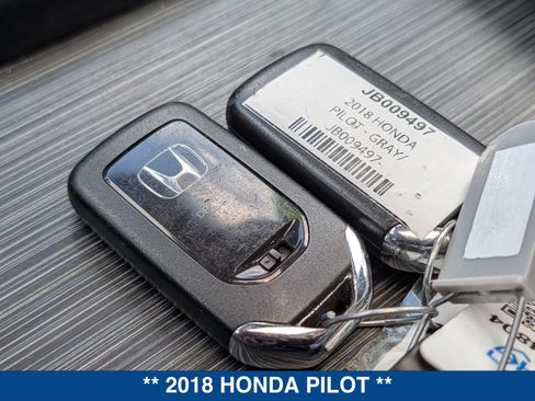 Used 2018 Honda Pilot Touring image 37