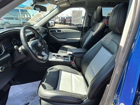 Certified 2022 Ford Explorer XLT w/ Equipment Group 202A AWD/4WD image 19