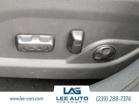 Used 2013 Hyundai Santa Fe Sport 2.0T w/ Technology Pkg FWD image 16
