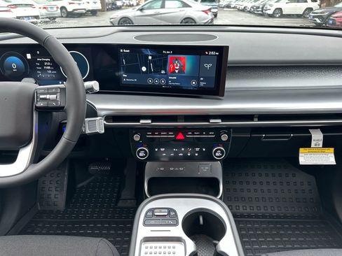 New 2026 Hyundai Ioniq 9 SE AWD/4WD image 16