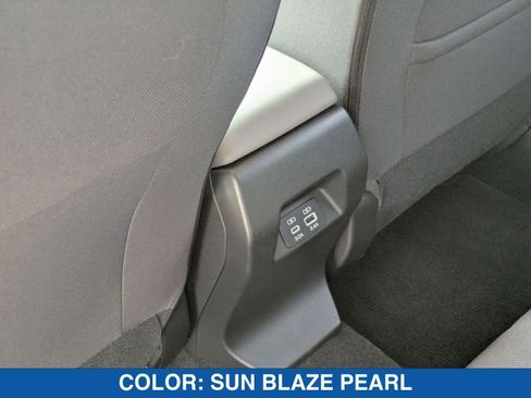 Certified 2025 Subaru Crosstrek 2.0i Premium image 30