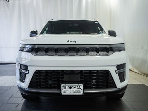 New 2026 Jeep Grand Wagoneer Limited AWD/4WD image 2