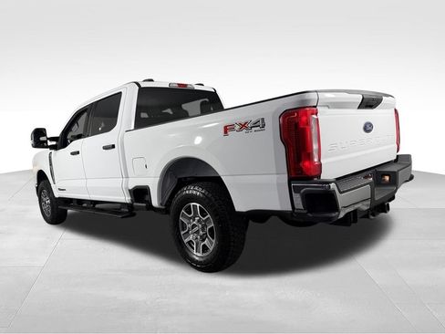 Used 2025 Ford F250 XLT w/ FX4 Off-Road Package AWD/4WD image 9
