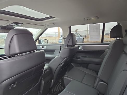 Used 2024 Hyundai Santa Fe XRT image 28