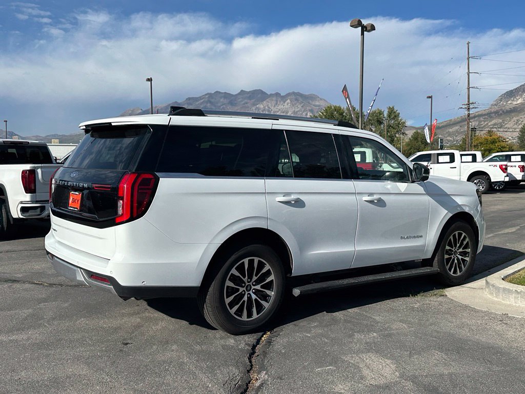 Certified 2025 Ford Expedition Platinum AWD/4WD image 10