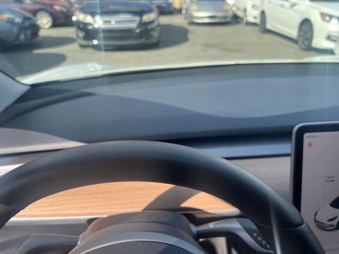 Used 2019 Tesla Model 3 Long Range image 22