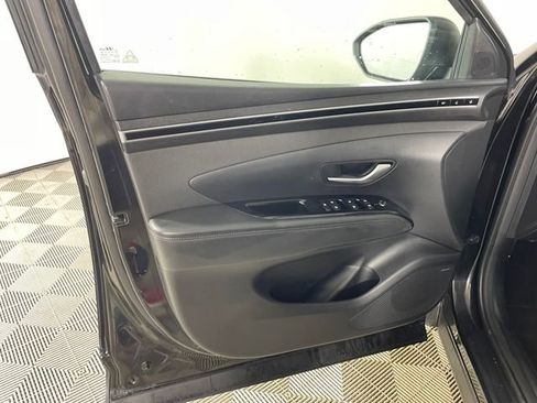 Used 2022 Hyundai Tucson Limited image 18
