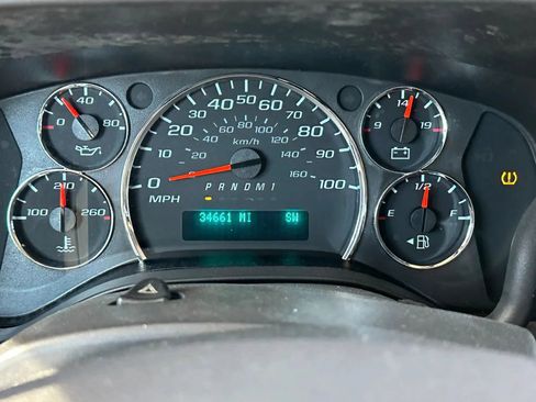 Used 2019 Chevrolet Express 2500 LS w/ Driver Convenience Package RWD image 6