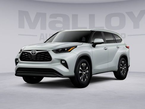 New 2026 Toyota Highlander XLE AWD/4WD image 1