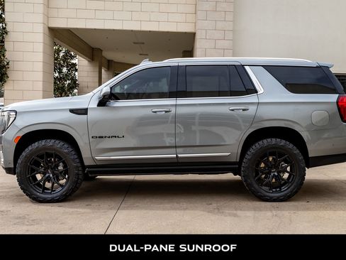 Used 2024 GMC Yukon Denali w/ Denali Reserve Package image 6