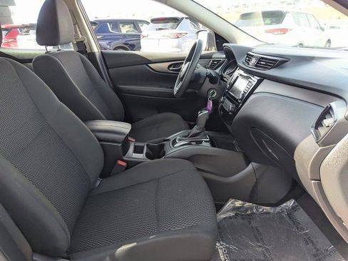 Used 2022 Nissan Rogue Sport S image 31