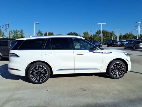 Used 2023 Lincoln Aviator Black Label image 11