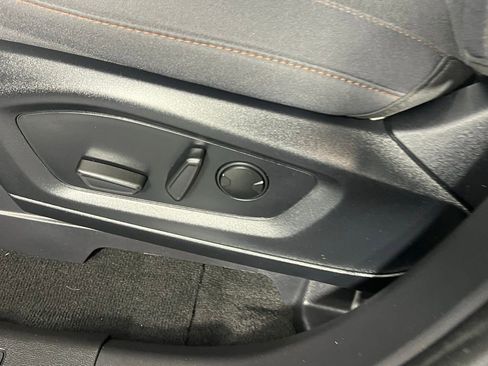 Used 2025 Ford Explorer Active image 22