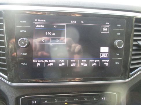 Used 2019 Volkswagen Atlas SEL Premium image 17