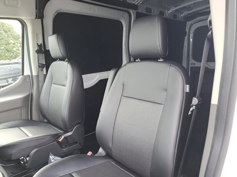 New 2026 Ford Transit 250 148 Medium Roof w/ Load Area Protection Package RWD image 19
