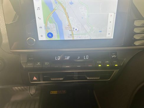 Used 2025 Toyota Camry LE FWD image 6