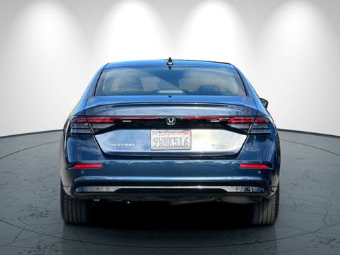 Used 2025 Honda Accord Touring image 5
