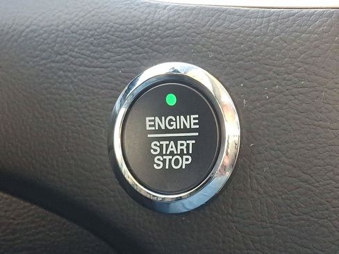 Used 2022 Ford Edge SEL w/ Convenience Package image 25