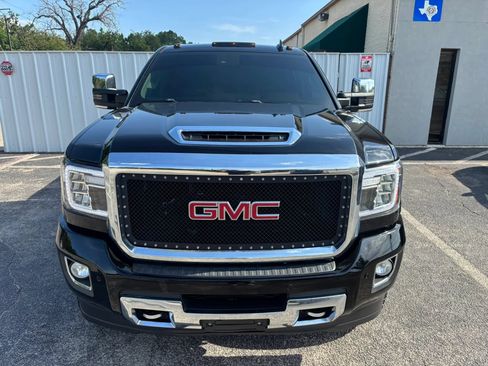 Used 2019 GMC Sierra 3500 Denali w/ Duramax Plus Package AWD/4WD image 16