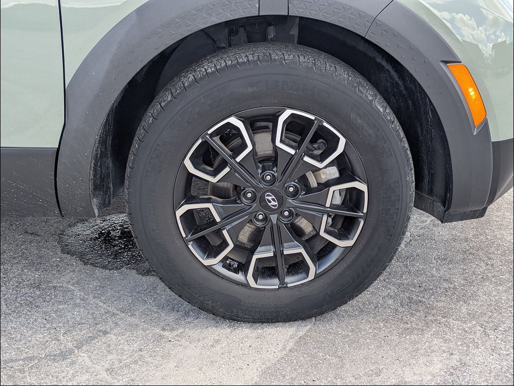 Used 2024 Hyundai Santa Cruz SEL FWD image 11