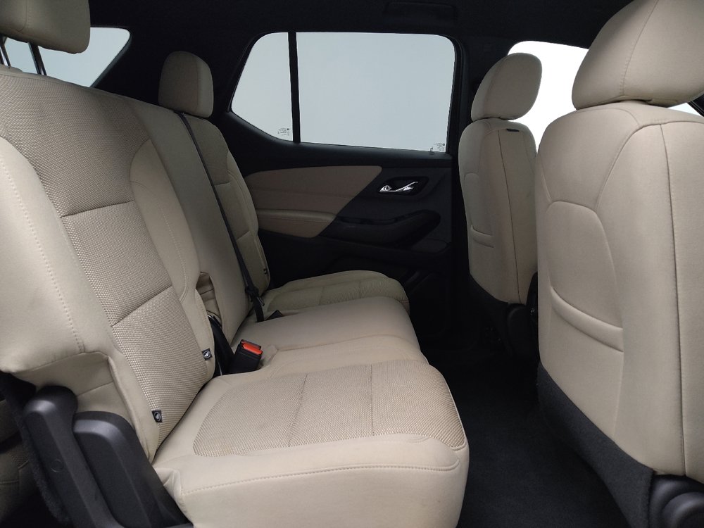 Used 2023 Chevrolet Traverse LS w/ Safety Package FWD image 19