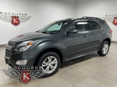 Used 2017 Chevrolet Equinox LT w/ Convenience Package image 3