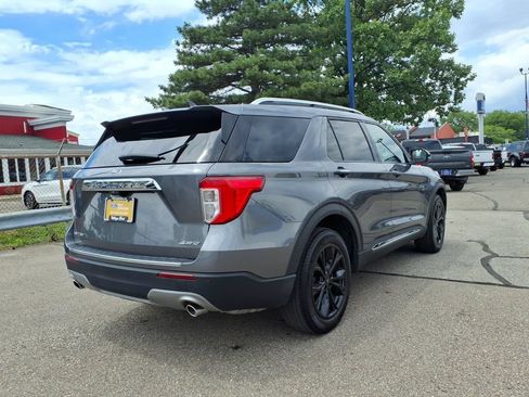 Used 2023 Ford Explorer Limited w/ Limited Technology Package AWD/4WD image 6