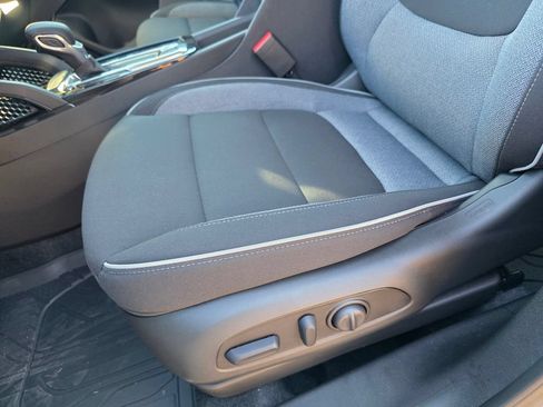 New 2026 Chevrolet TrailBlazer LT w/ Convenience Package FWD image 9