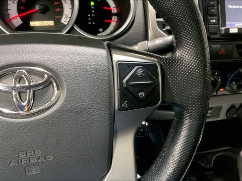 Used 2015 Toyota Tacoma 4x4 Double Cab w/ SR5 Package image 24