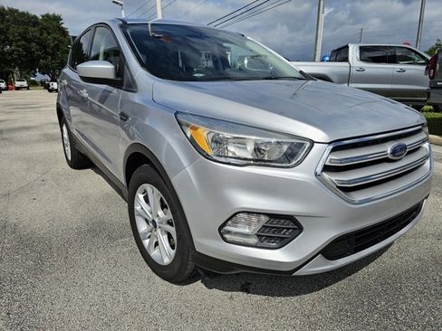 Used 2019 Ford Escape SE image 7