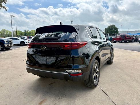 Used 2021 Kia Sportage LX AWD/4WD image 3