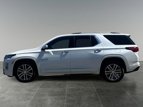 Used 2023 Chevrolet Traverse High Country image 4