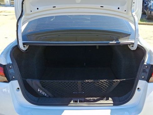 Used 2025 Nissan Versa SV w/ Trunk Package image 28