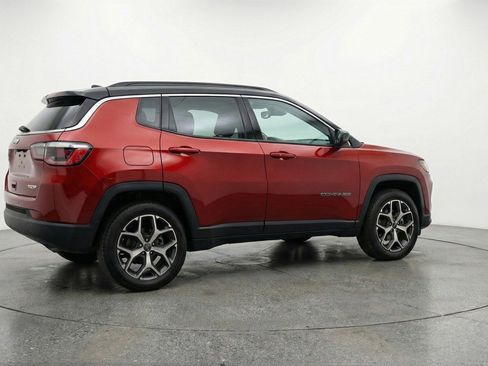 Used 2025 Jeep Compass Limited AWD/4WD image 9