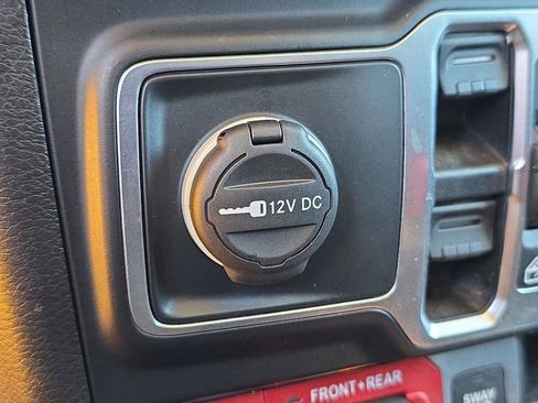 Used 2018 Jeep Wrangler Unlimited Rubicon AWD/4WD image 20