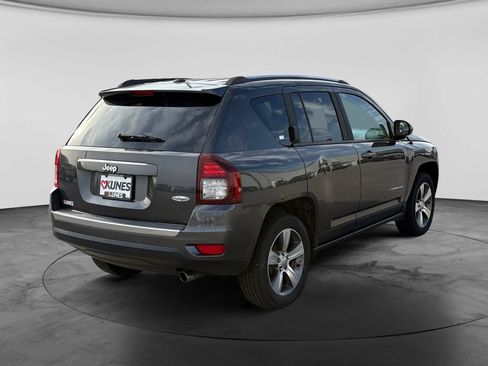 Used 2016 Jeep Compass High Altitude FWD image 9