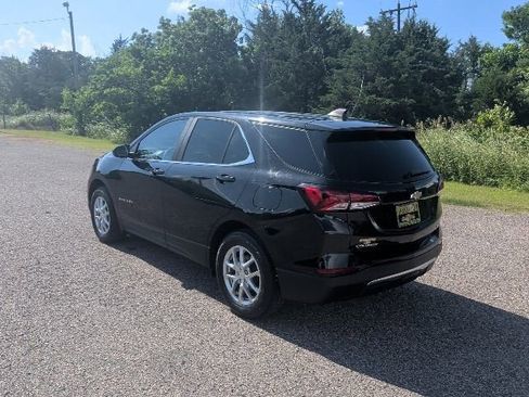Used 2023 Chevrolet Equinox LT AWD/4WD image 3