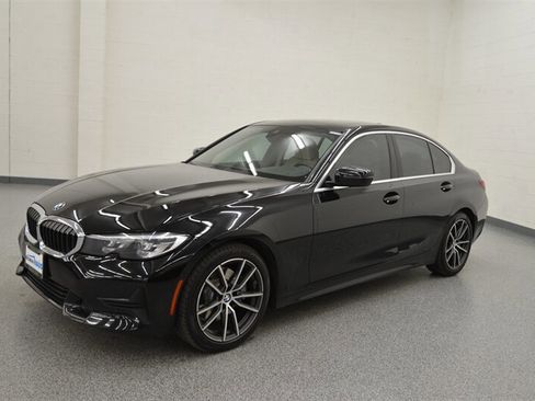 Used 2020 BMW 330i Sedan w/ Driving Assistance Package image 3