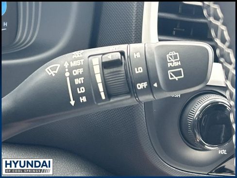 New 2026 Hyundai Venue SEL FWD image 30