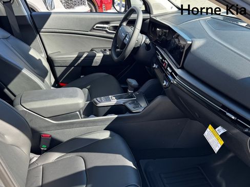 New 2026 Kia Sportage EX w/ EX Panorama Roof Package FWD image 17