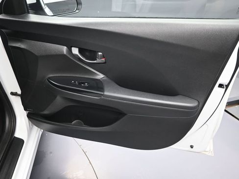 Used 2019 Hyundai Veloster 2.0 Premium FWD image 37