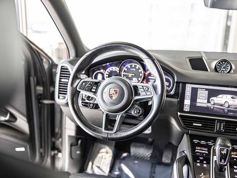 Used 2021 Porsche Cayenne E-Hybrid image 37