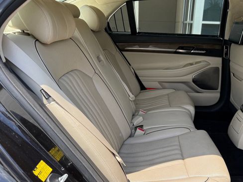 Used 2018 Genesis G90 5.0 Ultimate AWD/4WD image 39
