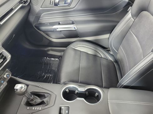 Used 2025 Ford Mustang GT Premium RWD image 22