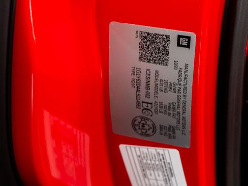 Used 2020 Chevrolet Corvette Stingray Convertible w/ 1LT image 57